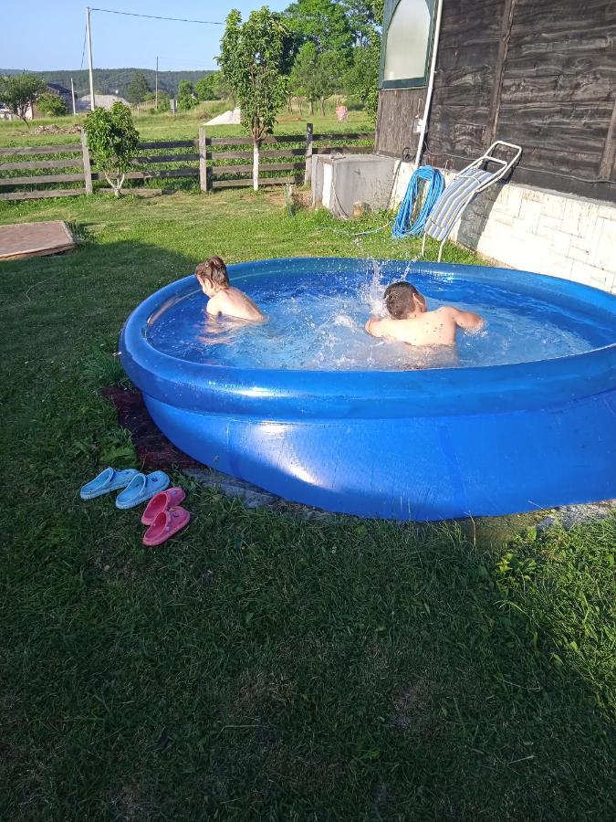 Holiday Home Vila Milka Kremna Esterno foto