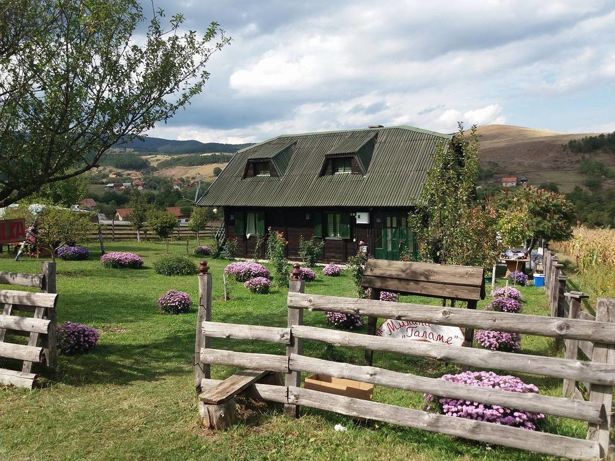 Holiday Home Vila Milka Kremna Esterno foto